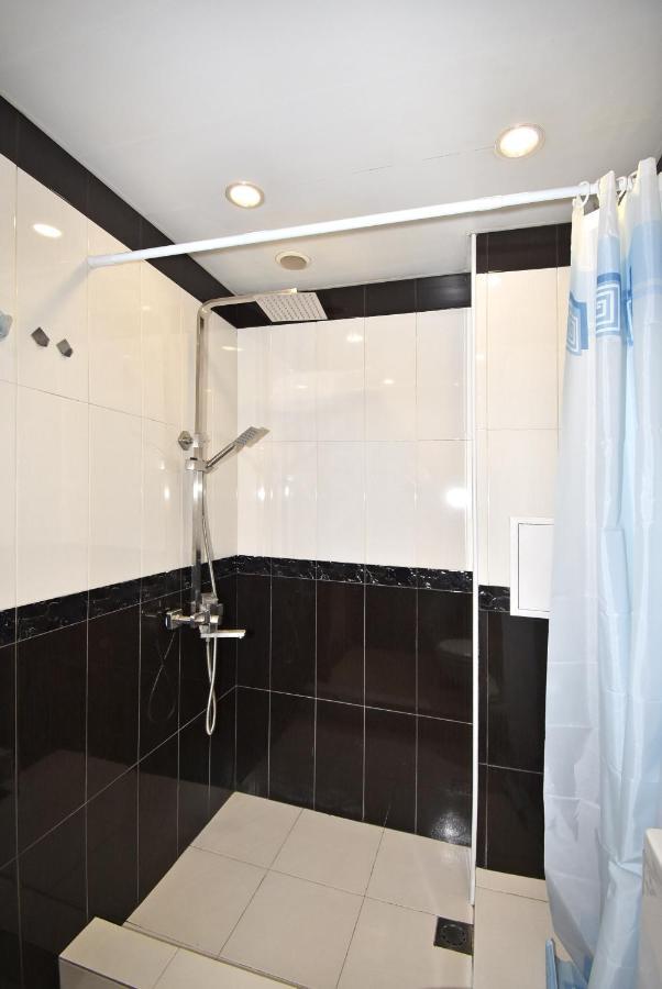 19Tumanyan Excellent Apartment In The Centre Of Capital 예레반 외부 사진